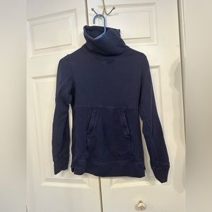 Lululemon sweatshirt size 2